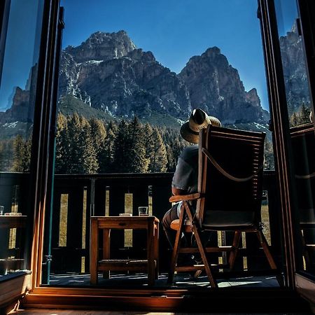 Hotel Ciasa Salares San Cassiano  Eksteriør bilde