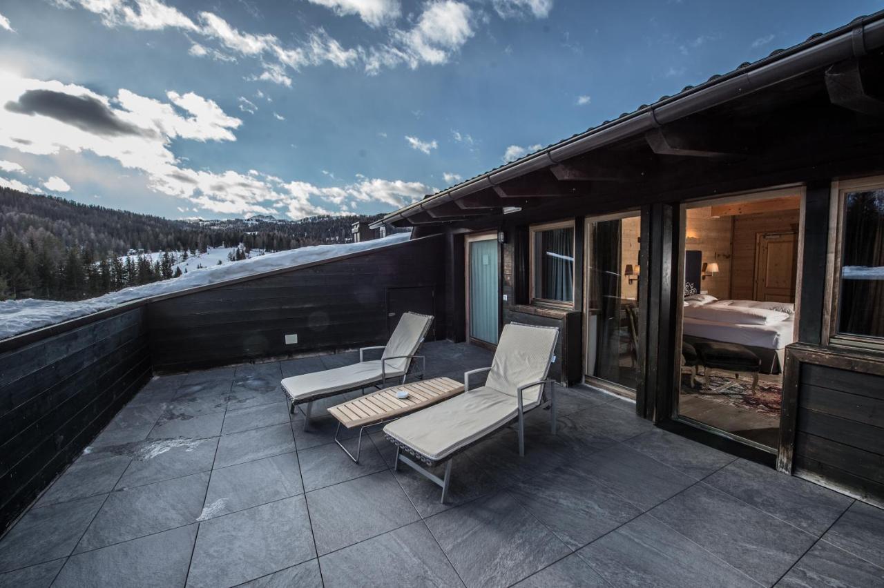 Hotel Ciasa Salares San Cassiano  Eksteriør bilde