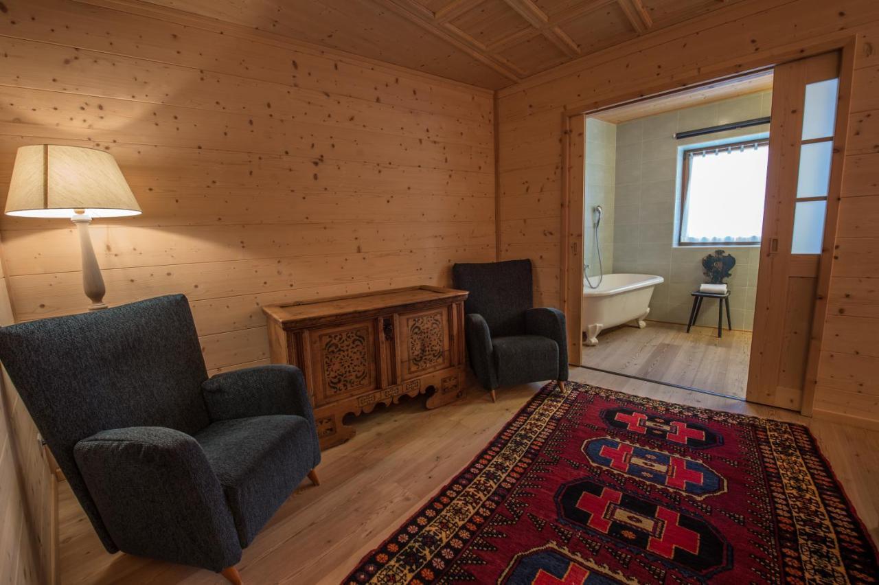 Hotel Ciasa Salares San Cassiano  Eksteriør bilde