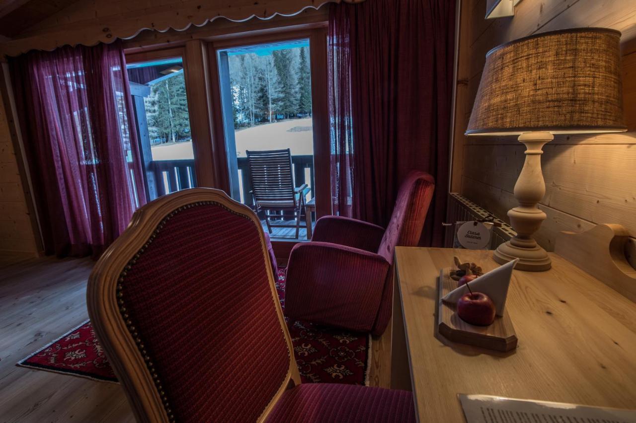 Hotel Ciasa Salares San Cassiano  Eksteriør bilde