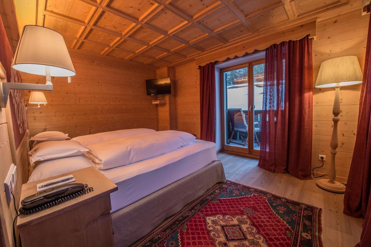 Hotel Ciasa Salares San Cassiano  Eksteriør bilde