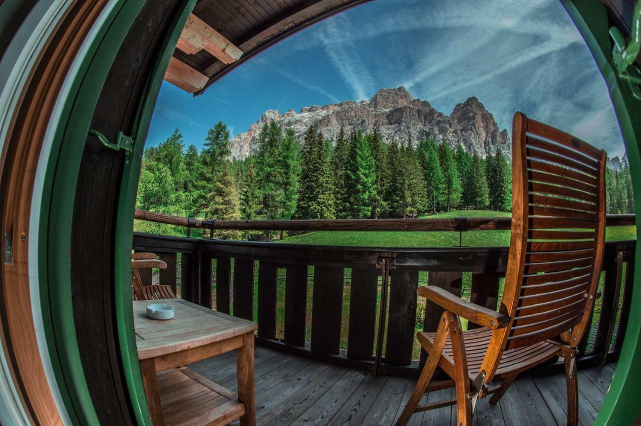 Hotel Ciasa Salares San Cassiano  Eksteriør bilde