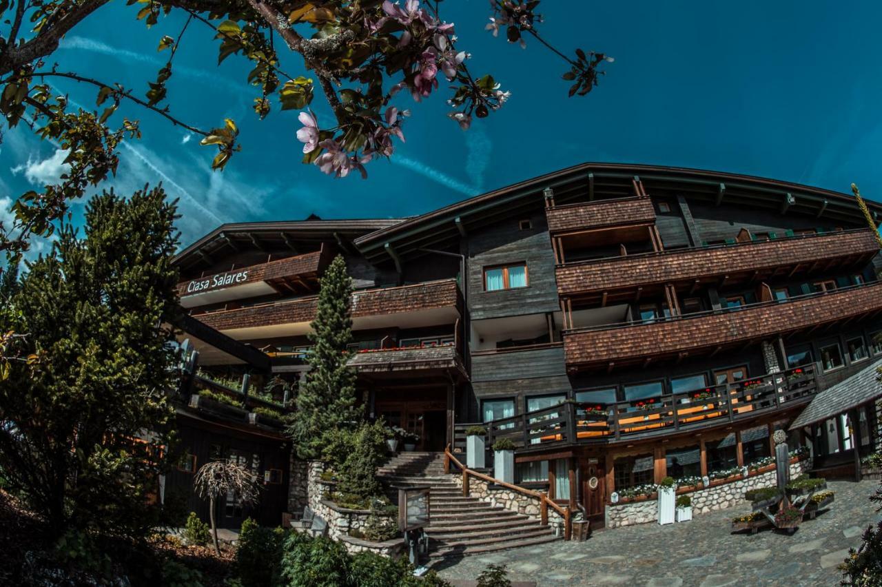 Hotel Ciasa Salares San Cassiano  Eksteriør bilde