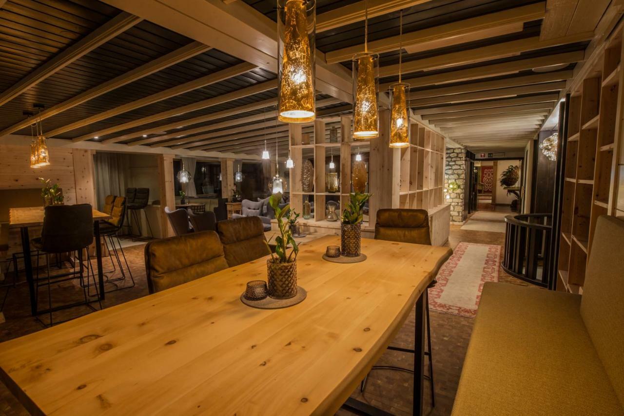 Hotel Ciasa Salares San Cassiano  Eksteriør bilde